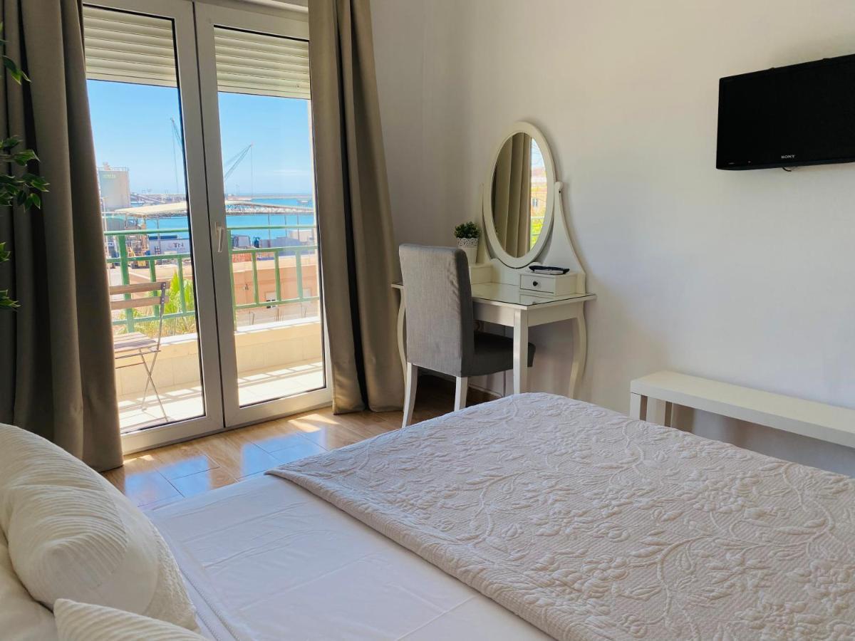 Solymar Beach Premium Малага Экстерьер фото